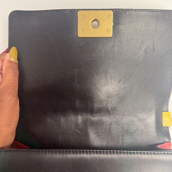 Lambskin Quilted Medium Boy Flap Black Red - Picture 6 of 7